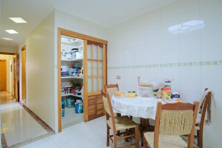 Casa à venda com 221m², 3 quartos e 2 vagasCasa 1 - Cozinha