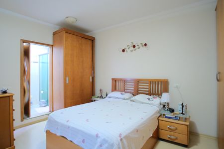 Casa à venda com 221m², 3 quartos e 2 vagasCasa 1 - Suíte