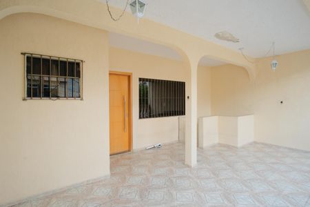 Casa à venda com 221m², 3 quartos e 2 vagasTerraço