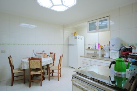 Casa à venda com 221m², 3 quartos e 2 vagasCasa 1 - Cozinha
