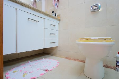 Casa à venda com 221m², 3 quartos e 2 vagasCasa 1 - Banheiro da Suíte