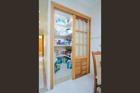 Casa à venda com 221m², 3 quartos e 2 vagasCasa 1 - Cozinha