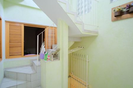 Casa à venda com 221m², 3 quartos e 2 vagasHall