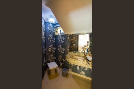 Casa à venda com 347m², 4 quartos e 6 vagasBanheiro