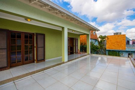 Casa à venda com 347m², 4 quartos e 6 vagasVaranda