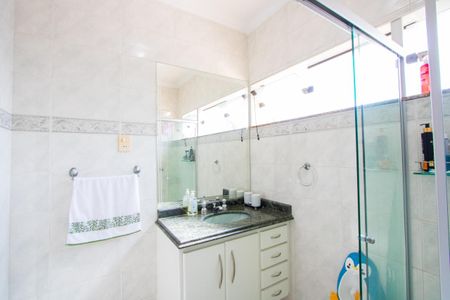 Casa à venda com 347m², 4 quartos e 6 vagasBanheiro