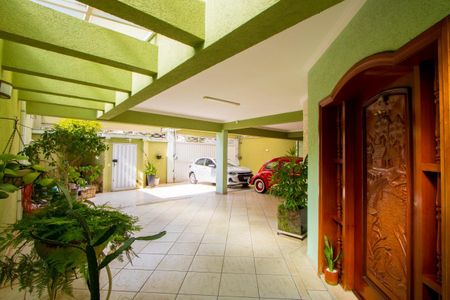 Casa à venda com 347m², 4 quartos e 6 vagasGaragem