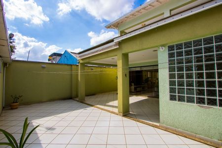 Casa à venda com 347m², 4 quartos e 6 vagasQuintal