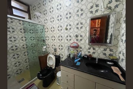 Casa à venda com 550m², 3 quartos e 5 vagas Casa à venda com 550m², 3 quartos e 5 vagasBanheiro da Suíte 2