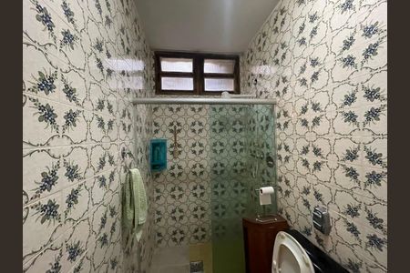 Casa à venda com 550m², 3 quartos e 5 vagas Casa à venda com 550m², 3 quartos e 5 vagasBanheiro da Suíte 2