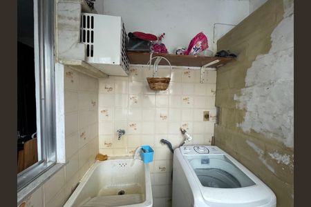 Casa à venda com 550m², 3 quartos e 5 vagas Casa à venda com 550m², 3 quartos e 5 vagasÁrea de Serviço