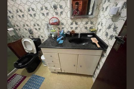 Casa à venda com 550m², 3 quartos e 5 vagas Casa à venda com 550m², 3 quartos e 5 vagasBanheiro da Suíte 2