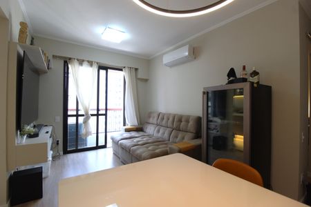 Sala de apartamento à venda com 2 quartos, 65m² em Vila Nova Conceição, São Paulo