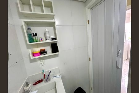 Apartamento para alugar com 46m², 2 quartos e 1 vaga Apartamento para alugar com 46m², 2 quartos e 1 vagaBanheiro