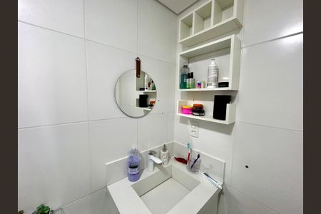 Apartamento para alugar com 46m², 2 quartos e 1 vaga Apartamento para alugar com 46m², 2 quartos e 1 vagaBanheiro