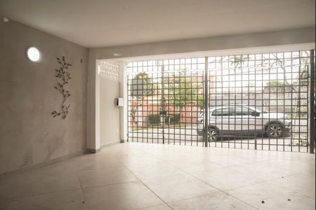 Vista da Sala de casa para alugar com 4 quartos, 250m² em Planalto Paulista, São Paulo
