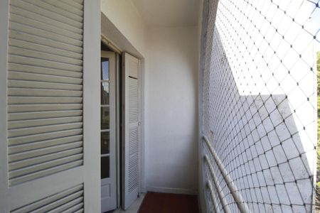 Sacada de apartamento para alugar com 3 quartos, 96m² em Floresta, Porto Alegre
