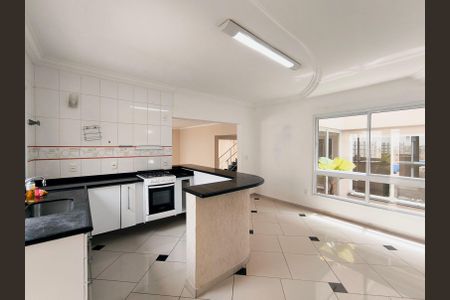 Casa de condomínio à venda com 374m², 2 quartos e 7 vagasCozinha