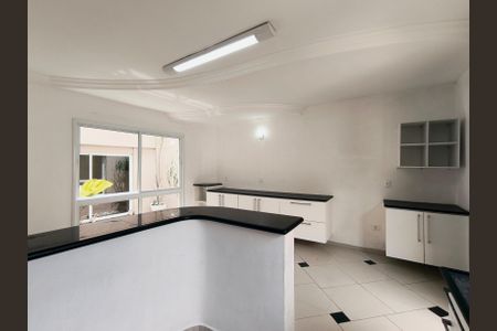 Casa de condomínio à venda com 374m², 2 quartos e 7 vagasCozinha