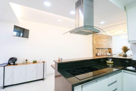 Casa à venda com 276m², 3 quartos e 4 vagas