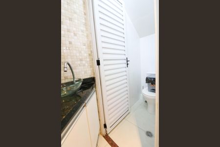 Casa à venda com 276m², 3 quartos e 4 vagas