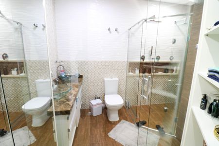 Casa à venda com 276m², 3 quartos e 4 vagas