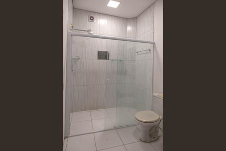 Casa para alugar com 250m², 5 quartos e 2 vagas Casa para alugar com 250m², 5 quartos e 2 vagasBanheiro do Quarto 1 - Casa 1