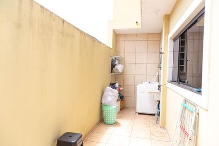 Casa para alugar com 250m², 5 quartos e 2 vagas Casa para alugar com 250m², 5 quartos e 2 vagasArea de Serviço - Casa 2