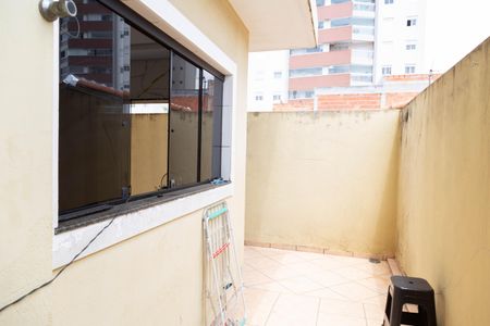 Casa para alugar com 250m², 5 quartos e 2 vagas Casa para alugar com 250m², 5 quartos e 2 vagasArea de Serviço - Casa 2