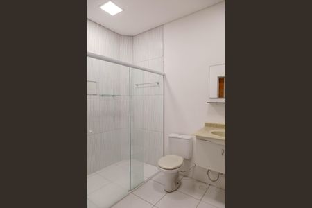 Casa para alugar com 250m², 5 quartos e 2 vagas Casa para alugar com 250m², 5 quartos e 2 vagasBanheiro do Quarto 1 - Casa 1