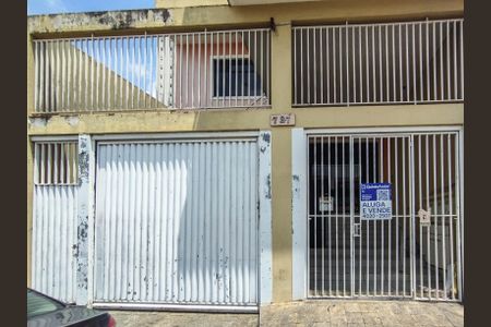 Casa para alugar com 250m², 5 quartos e 2 vagas Casa para alugar com 250m², 5 quartos e 2 vagasFachada