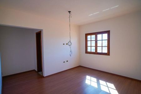 Casa à venda com 3 quartos, 280m² em Santa Maria, Santo André
