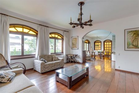 Casa à venda com 5 quartos, 762m² em Jardim Cordeiro, São Paulo