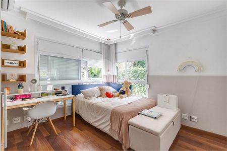 Casa à venda com 3 quartos, 430m² em Jardim Morumbi, São Paulo
