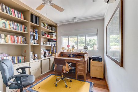 Casa à venda com 3 quartos, 430m² em Jardim Morumbi, São Paulo