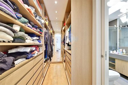 Casa à venda com 3 quartos, 280m² em Santo Amaro, São Paulo