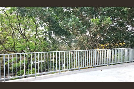 Casa à venda com 4 quartos, 410m² em Jardim Cordeiro, São Paulo