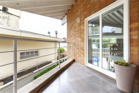 Casa à venda com 3 quartos, 450m² em Santo Amaro, São Paulo