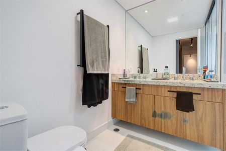 Apartamento à venda com 3 quartos, 178m² em Jardim das Acacias, São Paulo