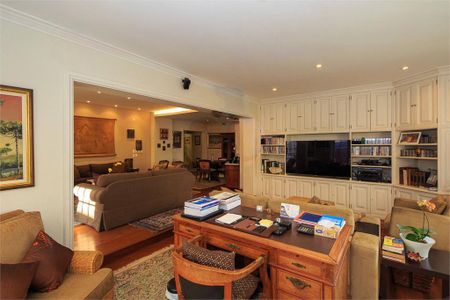 Casa à venda com 5 quartos, 520m² em Jardim Petropolis, São Paulo