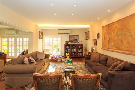 Casa à venda com 5 quartos, 520m² em Jardim Petropolis, São Paulo