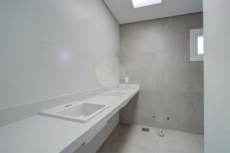 Casa à venda com 4 quartos, 401m² em Campo Belo, São Paulo