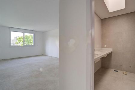 Casa à venda com 4 quartos, 401m² em Campo Belo, São Paulo