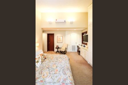 Casa à venda com 4 quartos, 443m² em Jardim Cordeiro, São Paulo