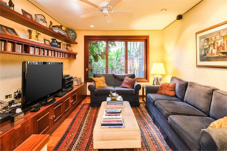 Casa à venda com 4 quartos, 443m² em Jardim Cordeiro, São Paulo