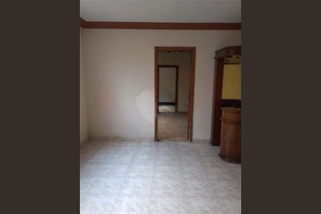 Casa à venda com 4 quartos, 330m² em Cambuci, São Paulo