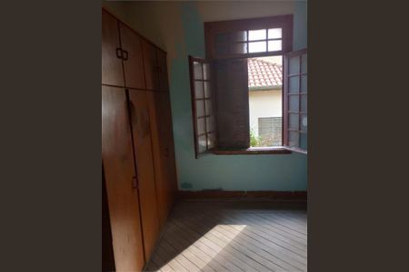 Casa à venda com 4 quartos, 330m² em Cambuci, São Paulo