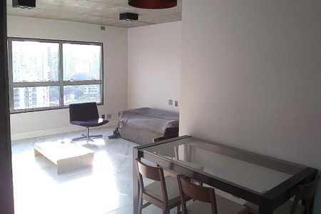 Apartamento à venda com 2 quartos, 63m² em Itaim Bibi, São Paulo