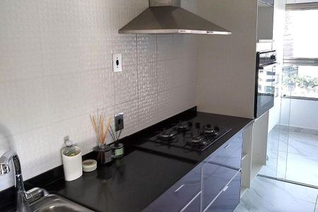 Apartamento à venda com 2 quartos, 63m² em Itaim Bibi, São Paulo