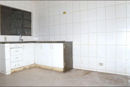 Casa para alugar com 3 quartos, 260m² em Novo Aarão Reis, Belo Horizonte